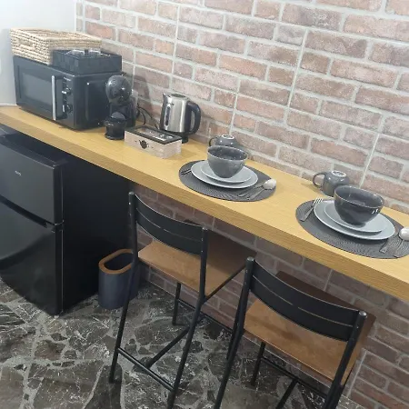 ベッド・アンド・ブレックファスト The Loft 27 4*